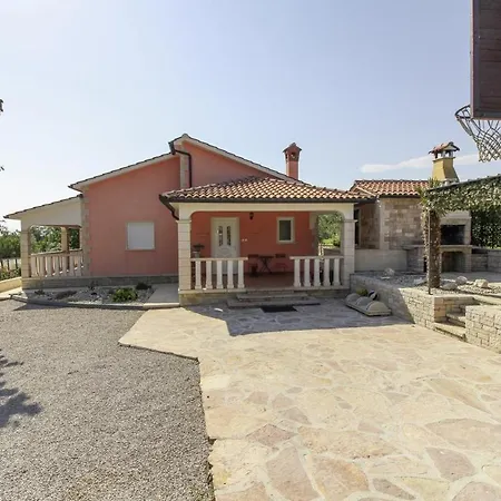 Linda In Lovrinići